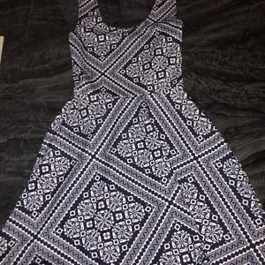 Super cute flowy summer dress